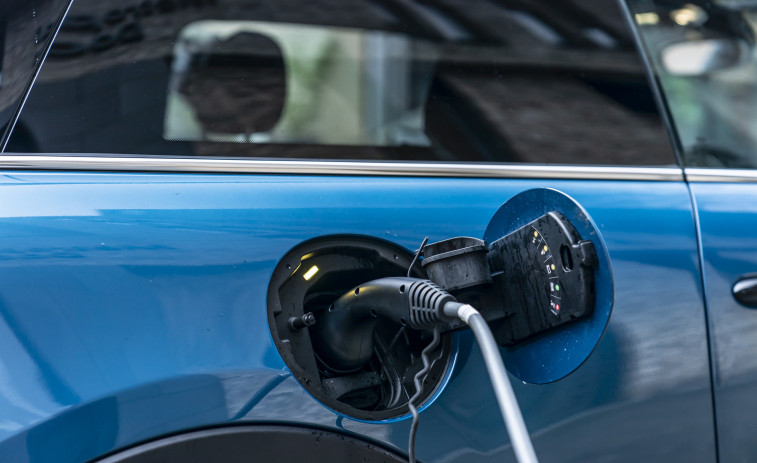 Catalunya movilizará 1.400 millones públicos y privados para el vehículo eléctrico