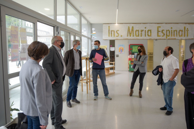 EuropaPress 3692963 conseller educacion generalitat josep bargallo representantes