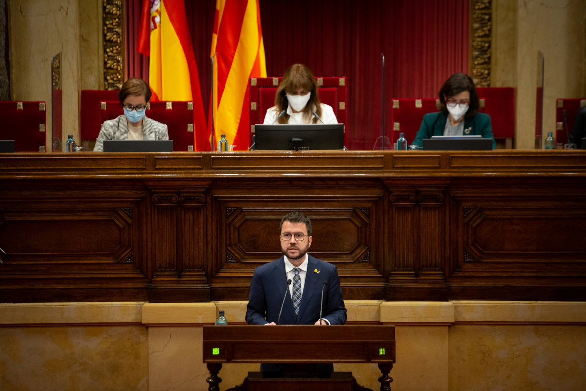 El candidato republicano a la Presidencia de la Generalitat, Pere Aragonès, interviene durante una sesión de control al Govern, a 13 de mayo de 2021, en el Parlament de Catalunya, Barcelona, Catalun