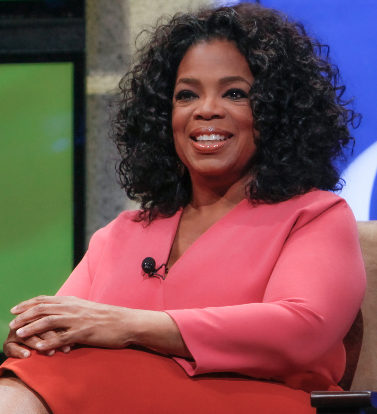 2011 Oprah at The Cable Show (29902986311) (2)