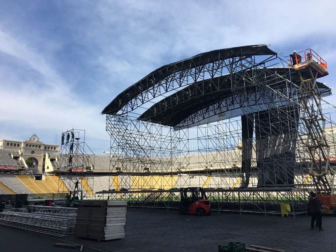 Preparativos de un concierto en el Estadi Olímpic de Barcelona