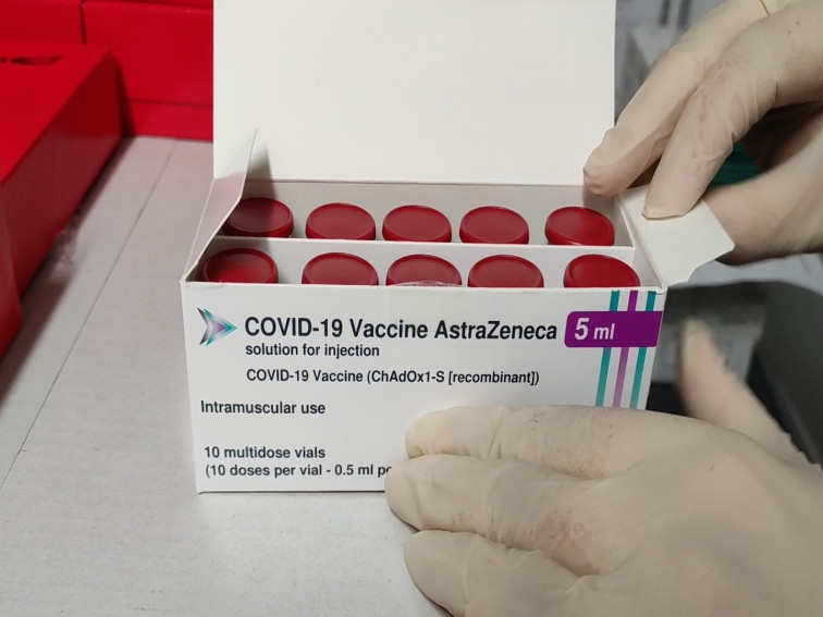 Científicos descubren los cambios que deben hacer AstraZeneca y Janssen para evitar los trombos