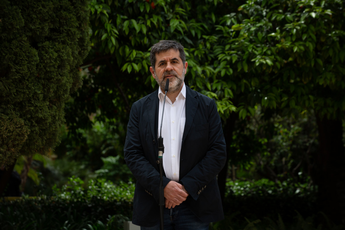 El secretario general de Junts, Jordi Sànchez, durante una rueda de prensa en los jardines del Palau Robert, a 17 de mayo de 2021, en Barcelona.