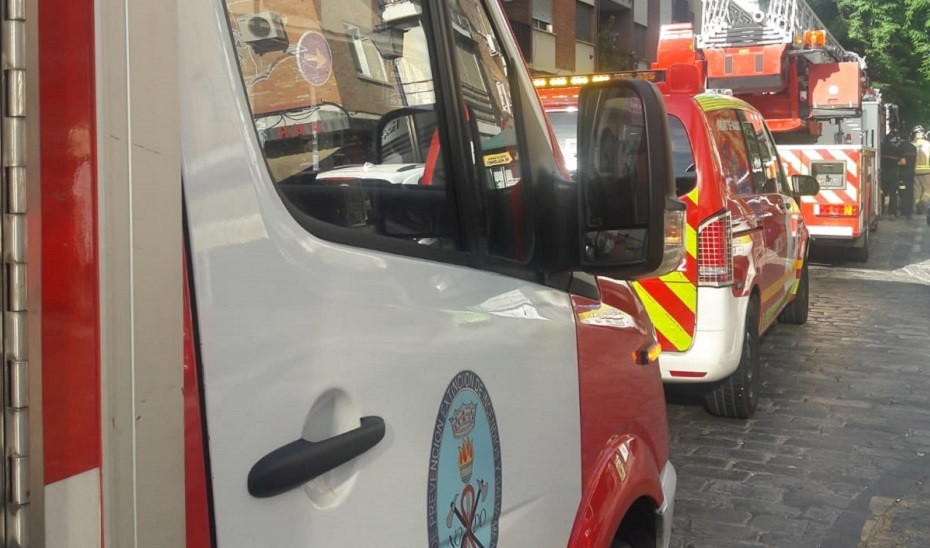 Archivo - Vehículos de Bomberos del Servicio de Emergencias Sanitarias
