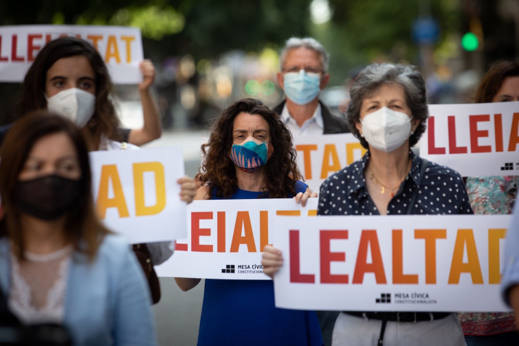 Concentración en Barcelona de las entidades constitucionalistas en rechazo a los indultos