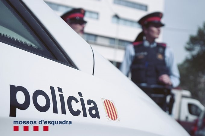 Investigan si el suicidio de una niña de 15 años en Barcelona fue por bullying