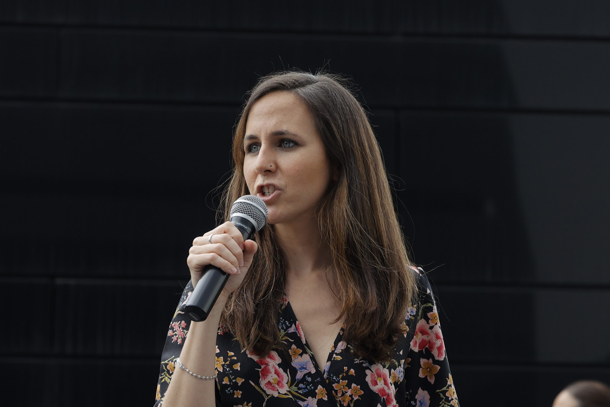 La ministra de Derechos Sociales, Ione Belarra, en el último acto de su campaña por liderar Podemos, a 11 de junio de 2021, en Zaragoza, Aragón (España). Con este acto, la ministra de Derechos Soc