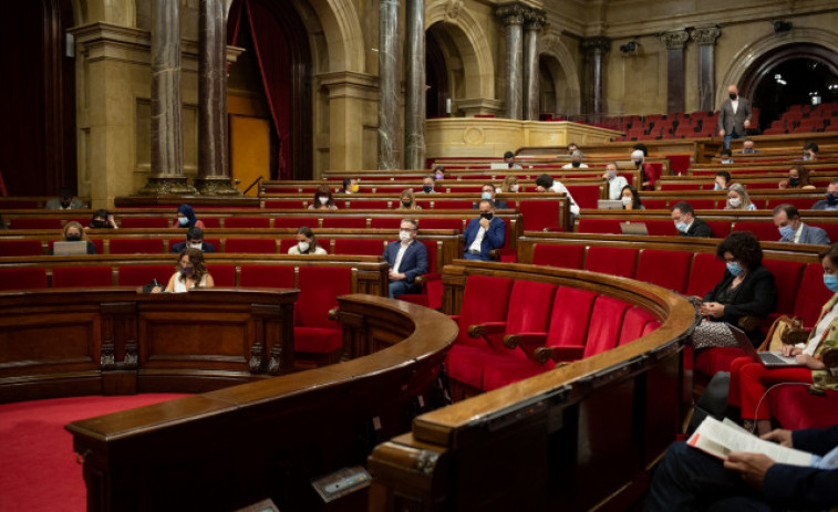 El Parlament seguirá tramitando la ley para pagar las fianzas de los ex altos cargos del Govern