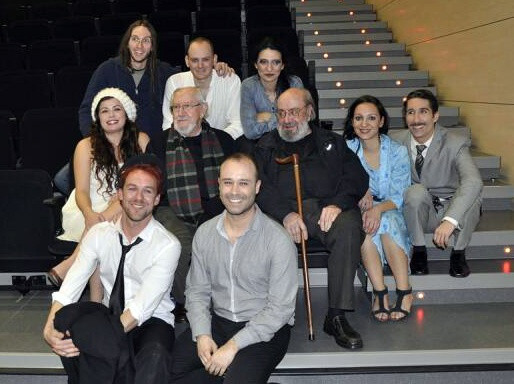 Archivo -  Alfonso Sastre, con parte del elenco de una de sus últimas obras