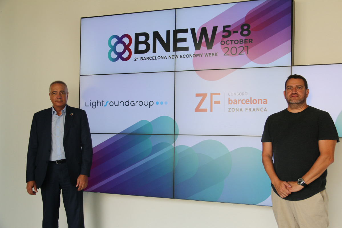 El delegado especial del Estado en el Consorci de la Zona Franca de Barcelona (CZFB) y presidente de la Barcelona New Eeconomy Week (BNEW), Pere Navarro, y el fundador y presidente de Lightsound Group