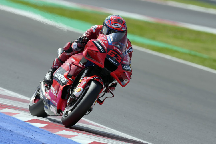 Pecco Bagnaia no se rinde; gana en Misano y aprieta el mundial de MotoGP