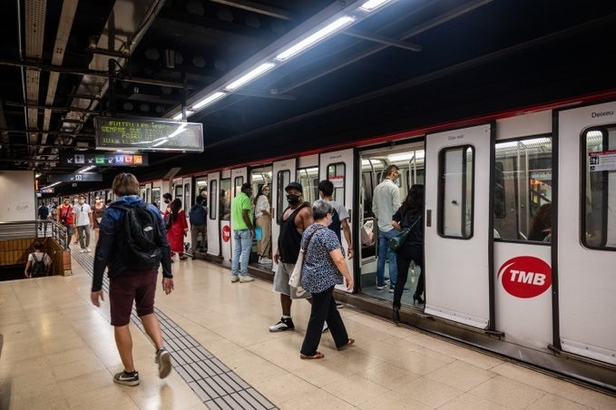 Archivo - El Metro de Barcelona en una imagen de archivo.