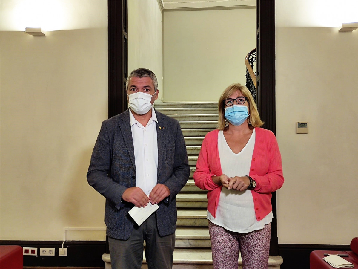 La secretaria general de la Conselleria de Salud de la Generalitat, Meritxell Masó, y el secretario general de Interior de la Generalitat, Oriol Amorós