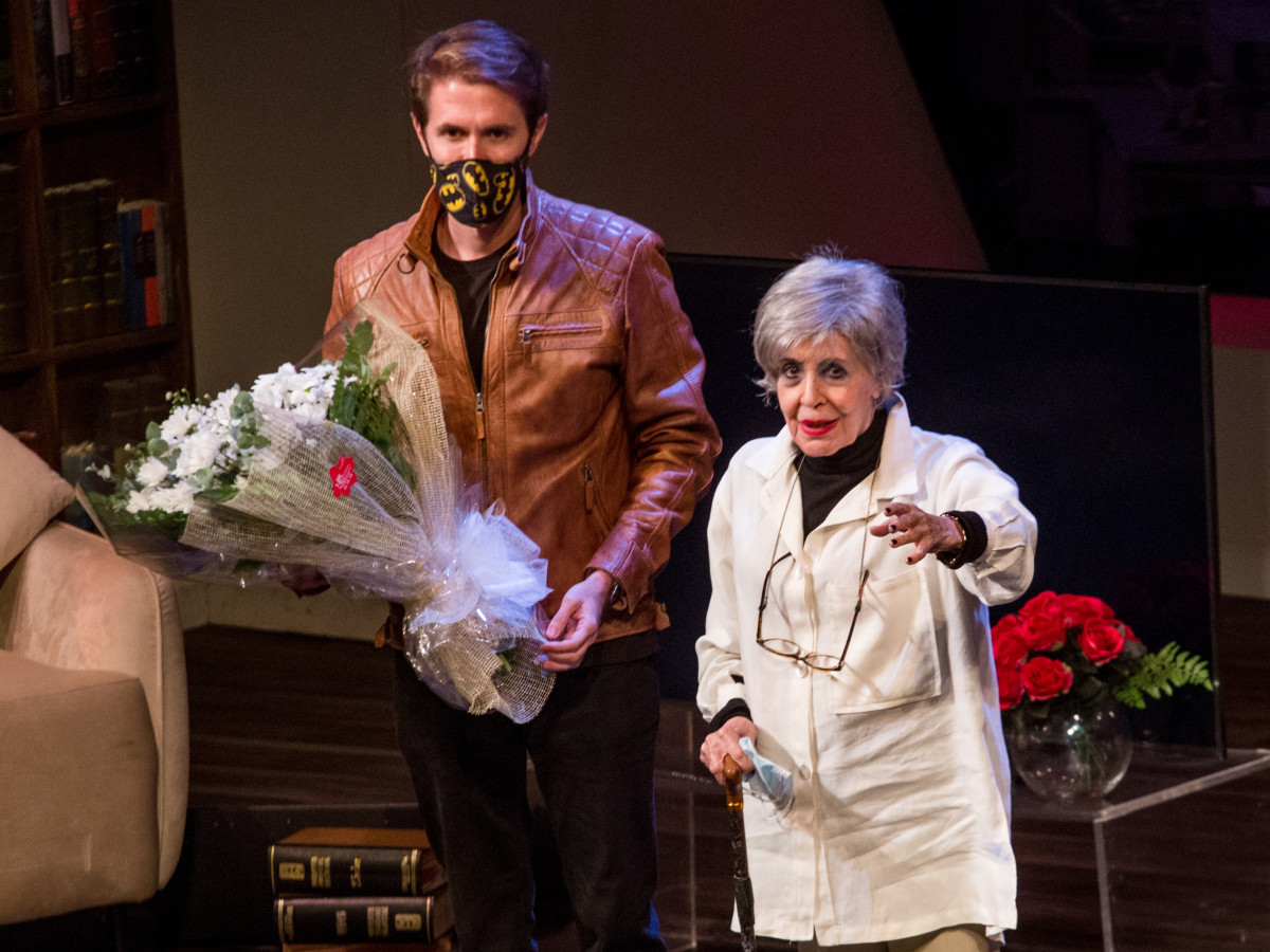 Concha Velasco se ha despedido en el Teatro Bretón con 