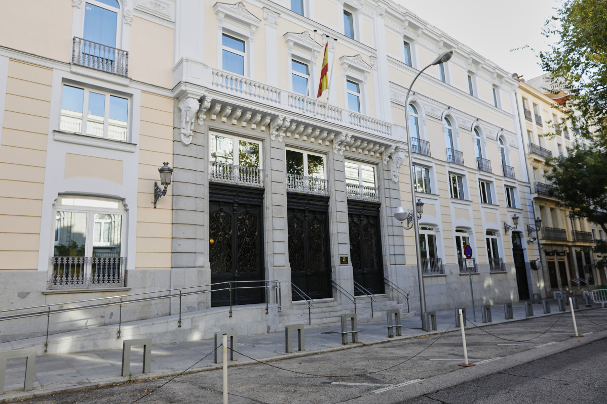 Archivo - Fachada del edificio del Consejo General del Poder Judicial (CGPJ), en Madrid (España) a 18 de octubre de 2020. El Gobierno de coalición del PSOE y Podemos ha planteado esta semana una ref