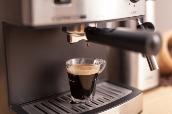 Estas son las mejores cafeteras exprés que puedes comprar por menos de 100 euros