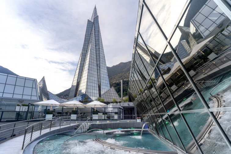Un pedo provoca una pelea entre doce personas en el balneario de Caldea, en Andorra