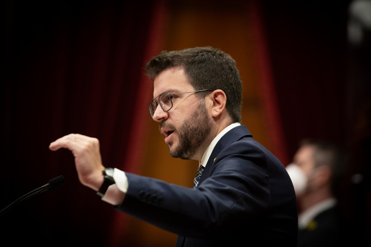 El president de la Generalitat, Pere Aragonès, interviene en el Parlament. ARCHIVO.