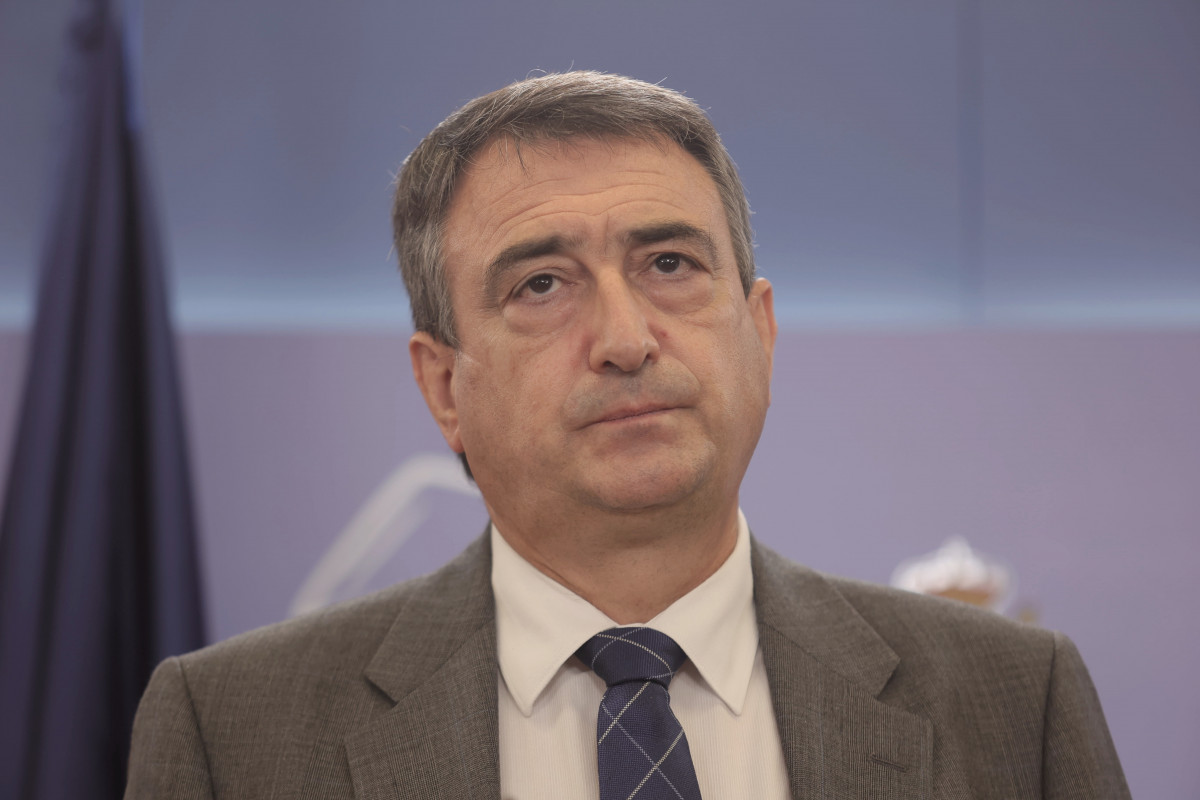 Archivo - El portavoz del PNV en el Congreso de los Diputados, Aitor Esteban, ofrece una rueda de prensa