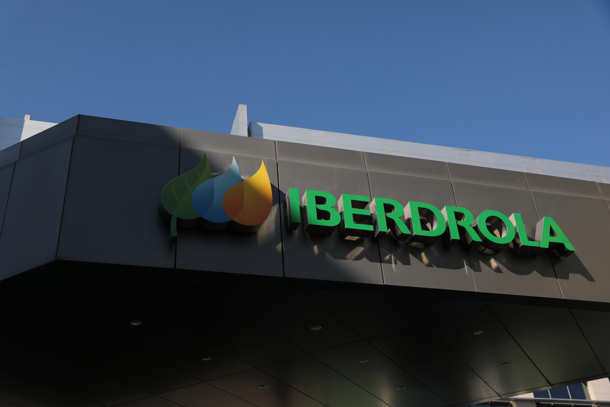 Edificio de la sede de Iberdola, a 27 de octubre de 2021, en Madrid (España). Iberdrola ha registrado un beneficio neto reportado de 2.408 millones de euros los nueve primeros meses de este año, lo 