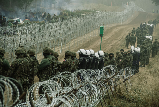 EuropaPress 4079600 soldados polacos custodian frontera bielorrusia intentos miles migrantes
