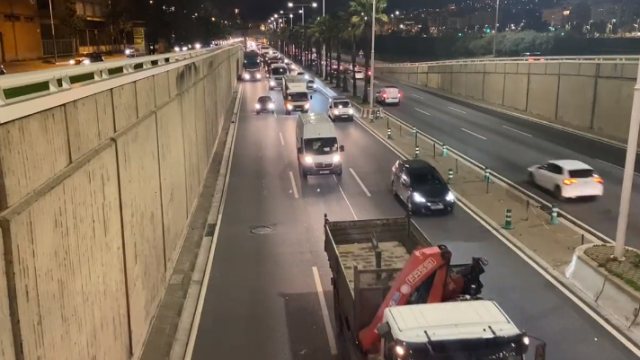 Colas kilométricas en la Ronda Litoral y en la C-58 por la segunda marcha lenta de transportistas