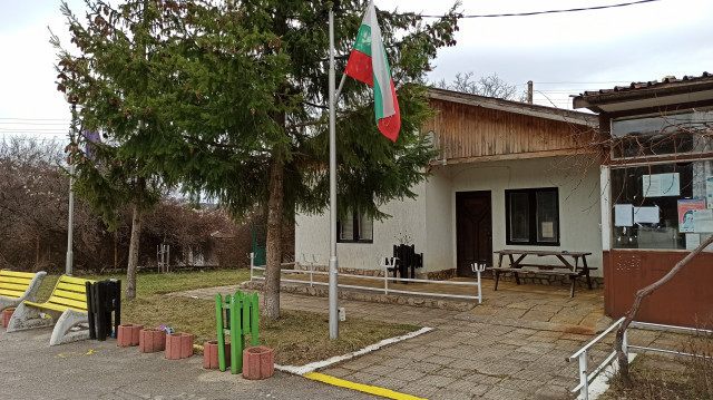 Mueren 34 adultos y 12 niños calcinados en el incendio de un autobús en Bulgaria