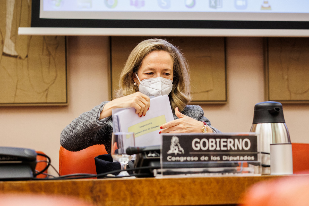La vicepresidenta primera del Gobierno y ministra de Asuntos Económicos y Transformación Digital, Nadia Calviño, comparece en la Comisión Mixta para la Unión Europea en el Congreso de los Diputad