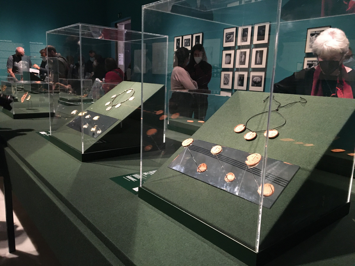 Archivo - La exposición 'Picasso i les joies d'artista' en el Museu Picasso de Barcelona.