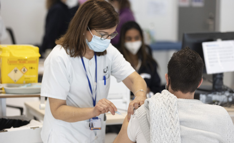 Sanidad y las Comunidades aprueban la cuarta dosis de la vacuna contra el covid-19