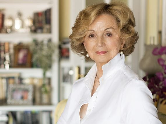 Carmen de la Maza