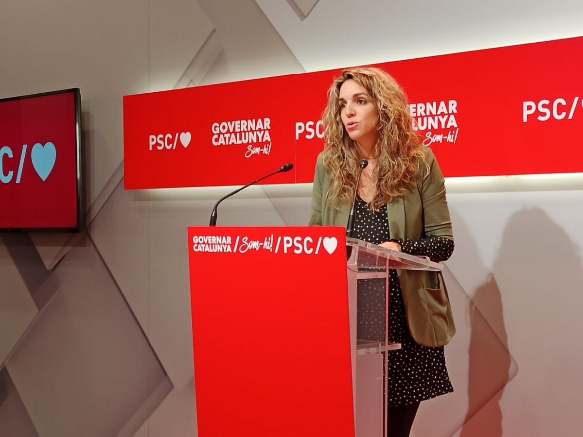 La portavoz del PSC, Elia Tortolero, en rueda de prensa.