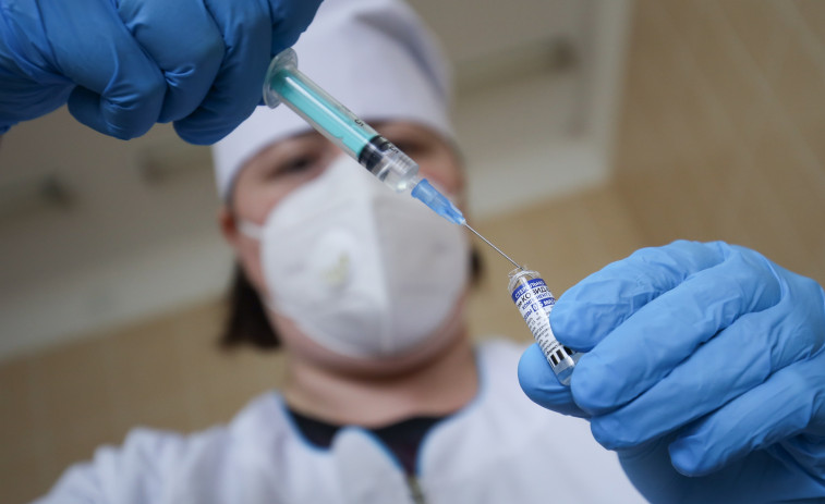 Sputnik V protege mejor contra Ómicron que la vacuna de Pfizer
