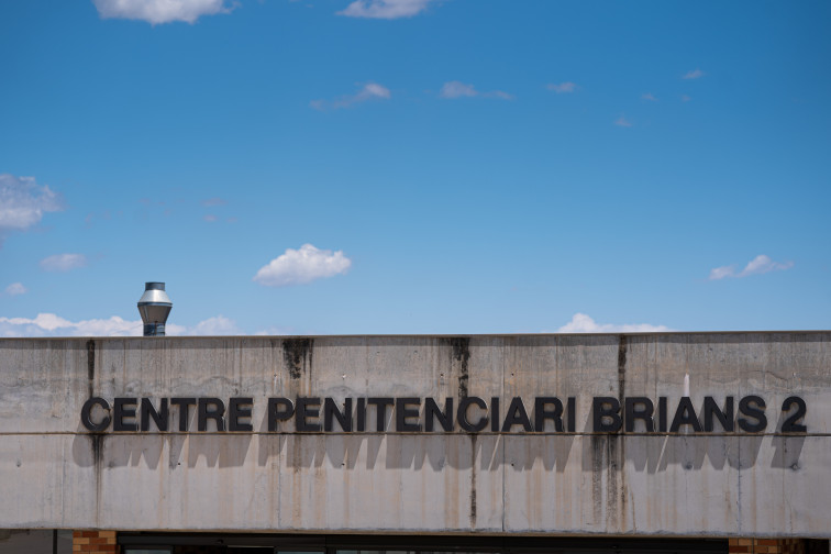 FOTOS. Un interno de Brians I perfora su celda para pasar la noche con otra reclusa