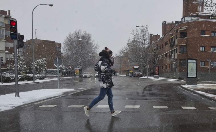 Aviso naranja por frío extremo en Catalunya: nevadas y heladas afectarán a Barcelona, Girona y Lleida