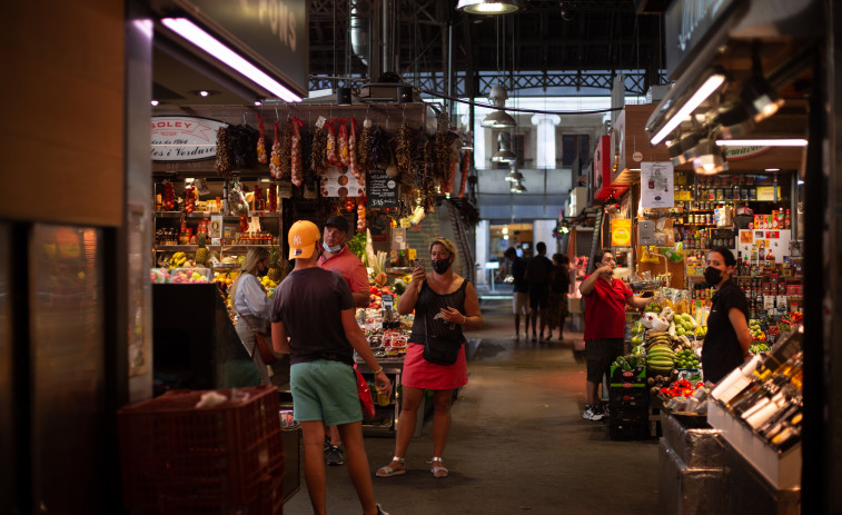 Denuncian que un ladrón ha robado tres veces a una misma parada del mercado de La Boqueria