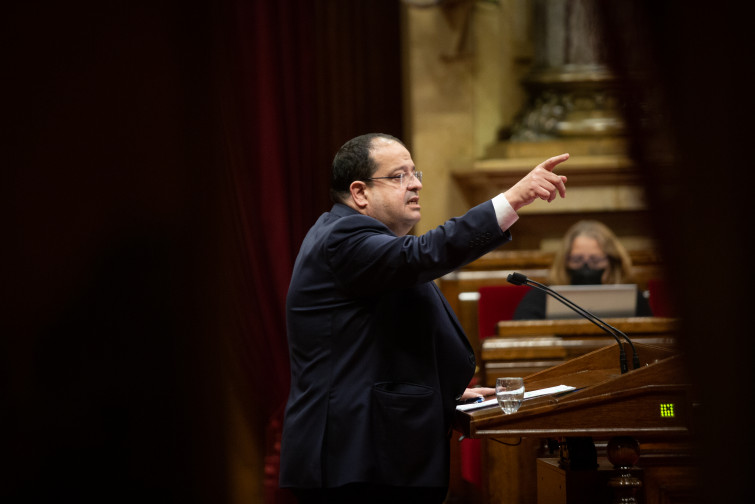 Elena afirma que el Govern cumplirá los acuerdos con la CUP para evitar desahucios