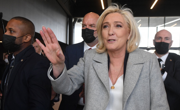 Redada en la cúpula de Agrupación Nacional:la policía francesa investiga la financiación de Le Pen
