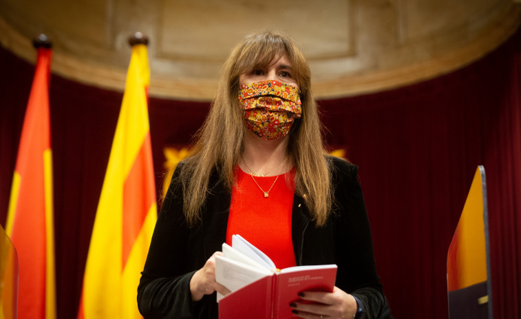 La presidenta del Parlament corta la Meridina y no sucede nada