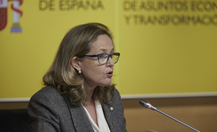 Calviño cree que Casado ha intentado separarse de la corrupción y por eso ha sido expulsado del sistema