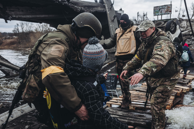 Hallados 410 cadáveres en las zonas recuperadas en la región de Kiev