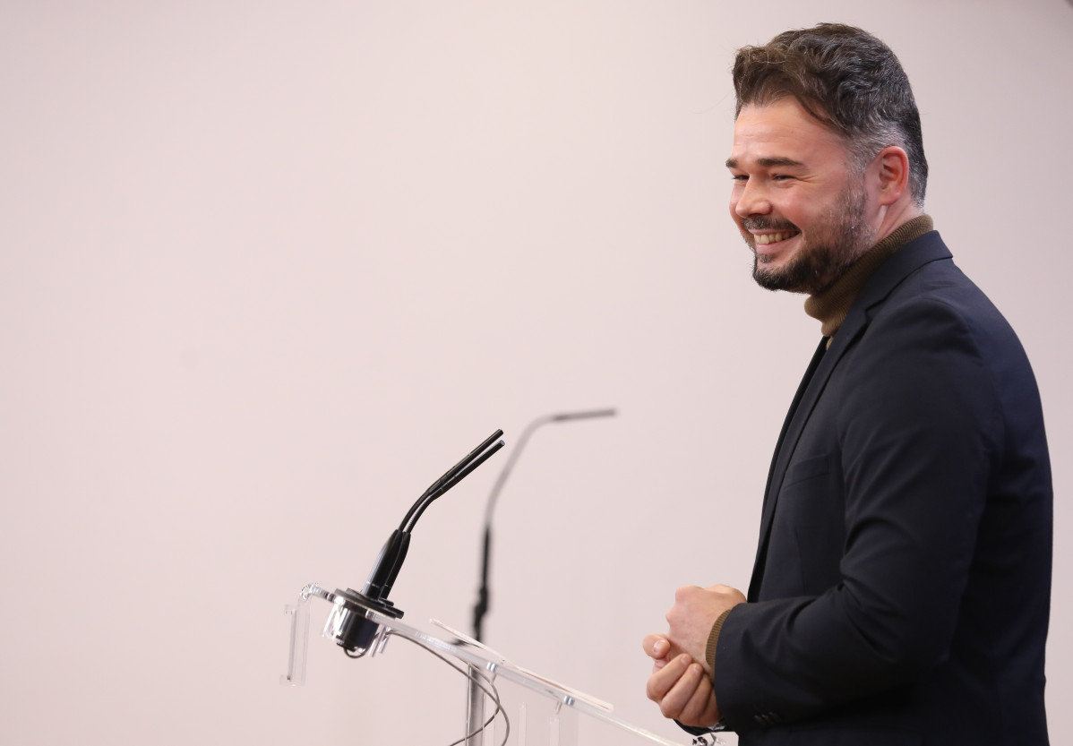 El portavoz de ERC en el Congreso, Gabriel Rufián, interviene en una rueda de prensa