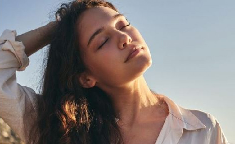 Una modelo de 21 años pierde sus dos piernas por complicaciones del Covid-19