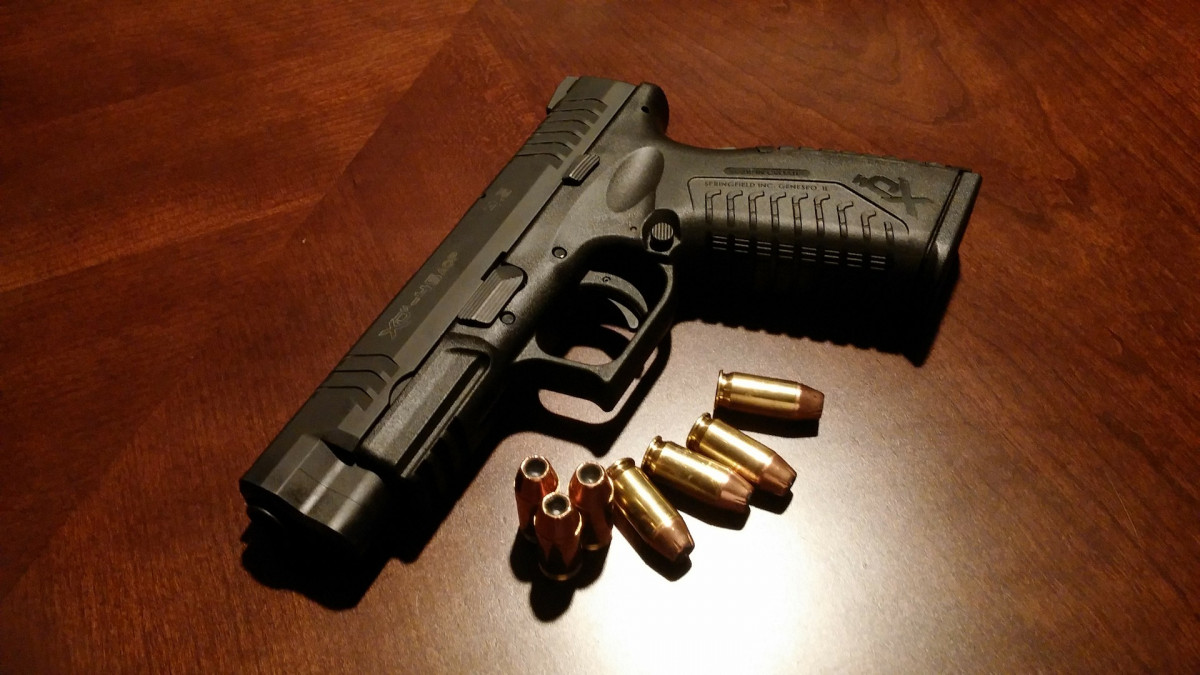 Handgun ge42aa485f 1920