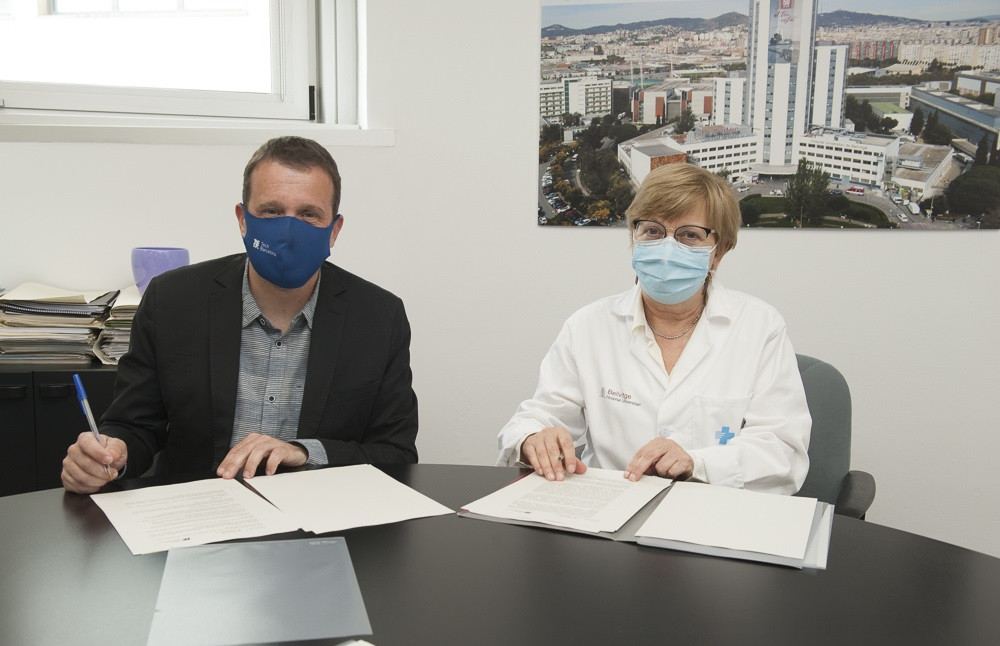 El CEO de Tech Barcelona, Miquel Martí, y la gerente territorial de Metropolitana Sur del ICS, Montserrat Figuerola.