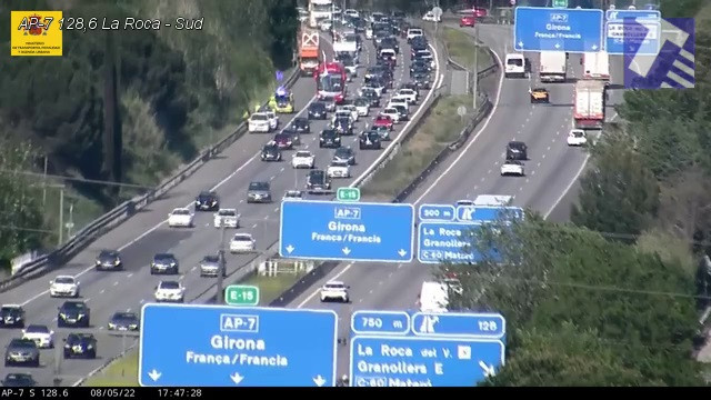 Retenciones de hasta 15 kilómetros en puntos de la AP-7 en las provincias de Barcelona y Tarragona