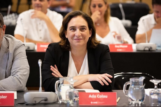EuropaPress 2289125 ada colau consell metropolita amb 1