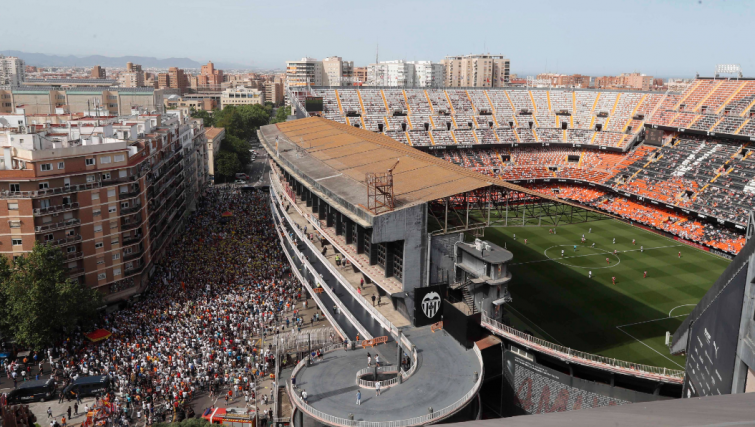 #LIMGOHOME | El valencianismo se cansa de Peter Lim