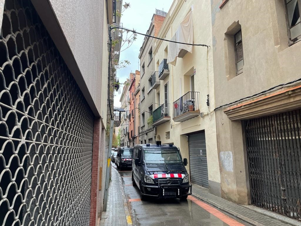 Los Mossos d'Esquadra han detenido este jueves 21 de abril a un joven por su presunta relación con la agresión sexual de una menor en Igualada (Barcelona), la noche del 31 de octubre al 1 de noviemb