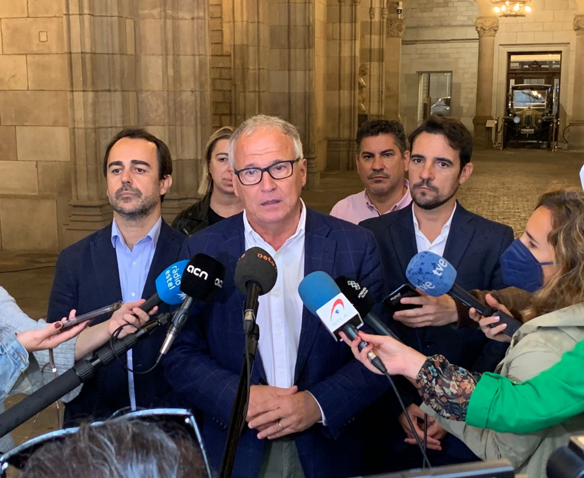 Archivo - El presidente del grupo municipal del PP en el Ayuntamiento de Barcelona, Josep Bou.